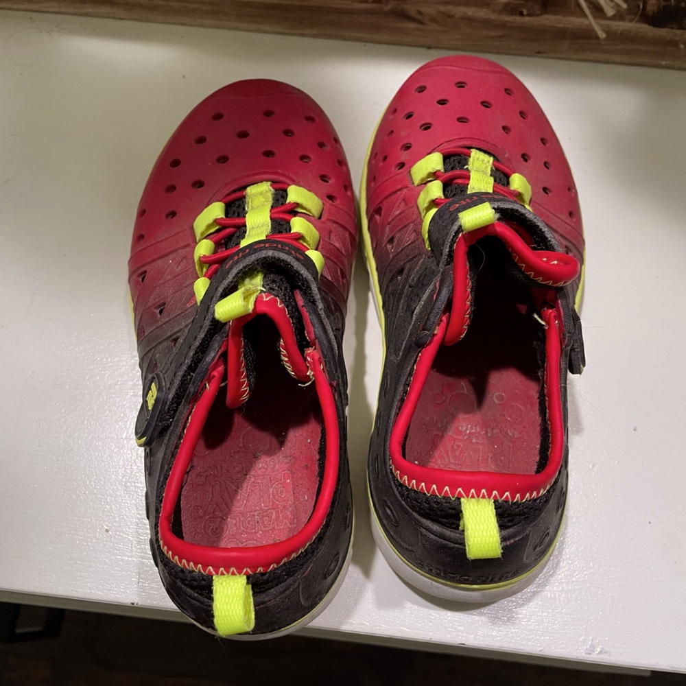 Stride Rite Made 2 Play Water Shoes